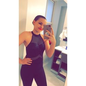 Meet your Posher, Catlian